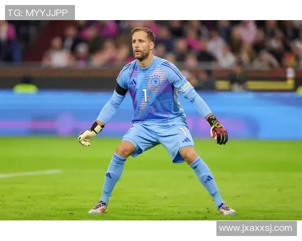 德国足球明星四号球员是谁 他的表现与成就分析