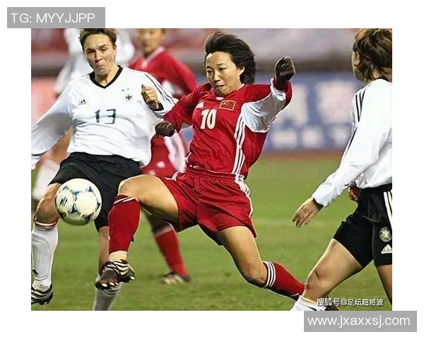 早期北京女足球星的崛起与奋斗历程：从默默无闻到风靡赛场的传奇之路