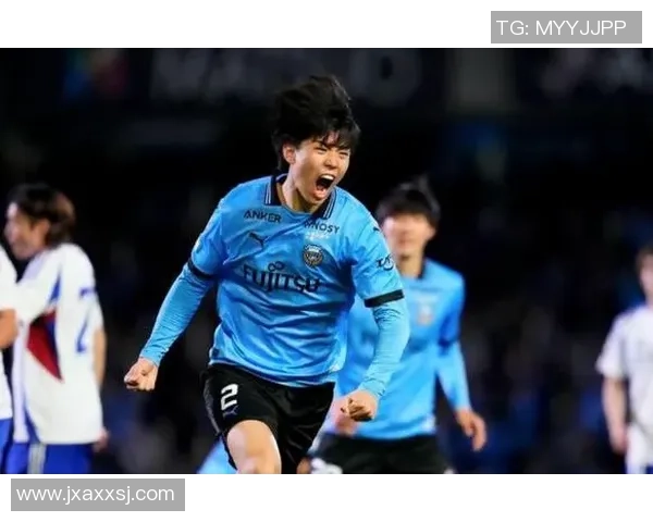 川崎前锋足球队现役球星介绍与个人成就分析