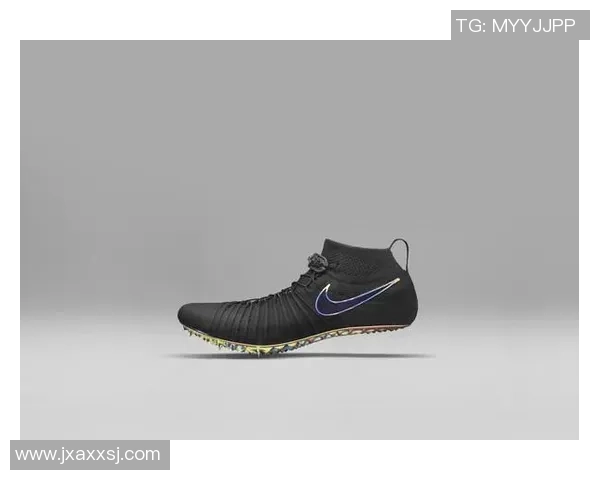 足球明星穿碎钉鞋的背后故事与比赛表现解析